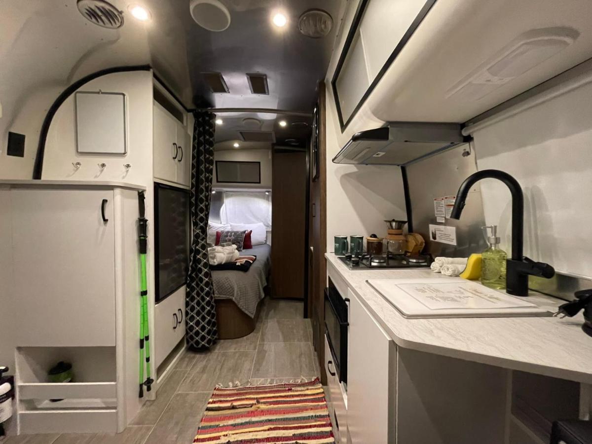 Airstream Caravel 2020 Loblolly Pines Adventure Camp Hotel Eureka Springs Ngoại thất bức ảnh